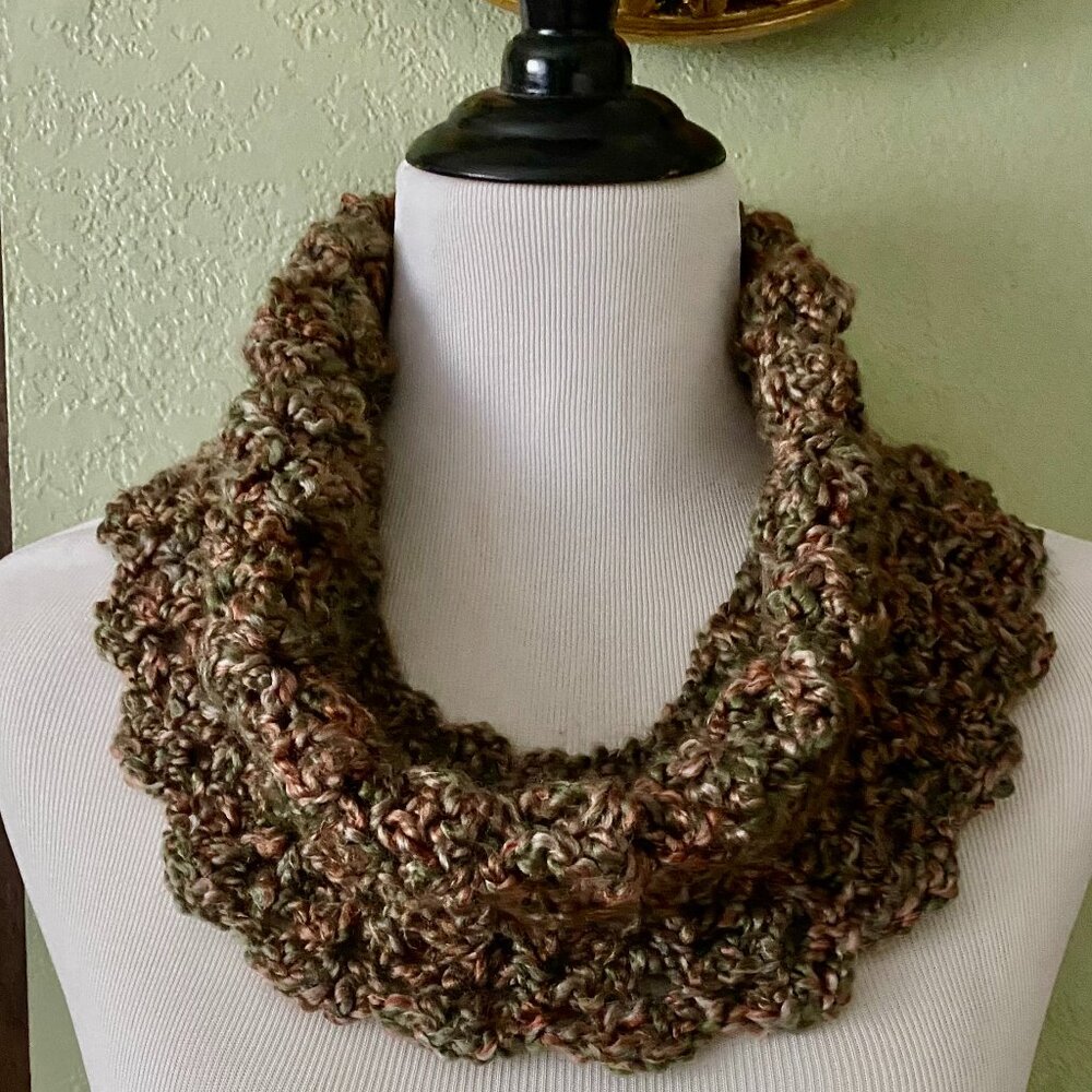 Handmade Crochet Soft Cozy Scallop Edge Cowl Neck Scarf 7.25” X 27”